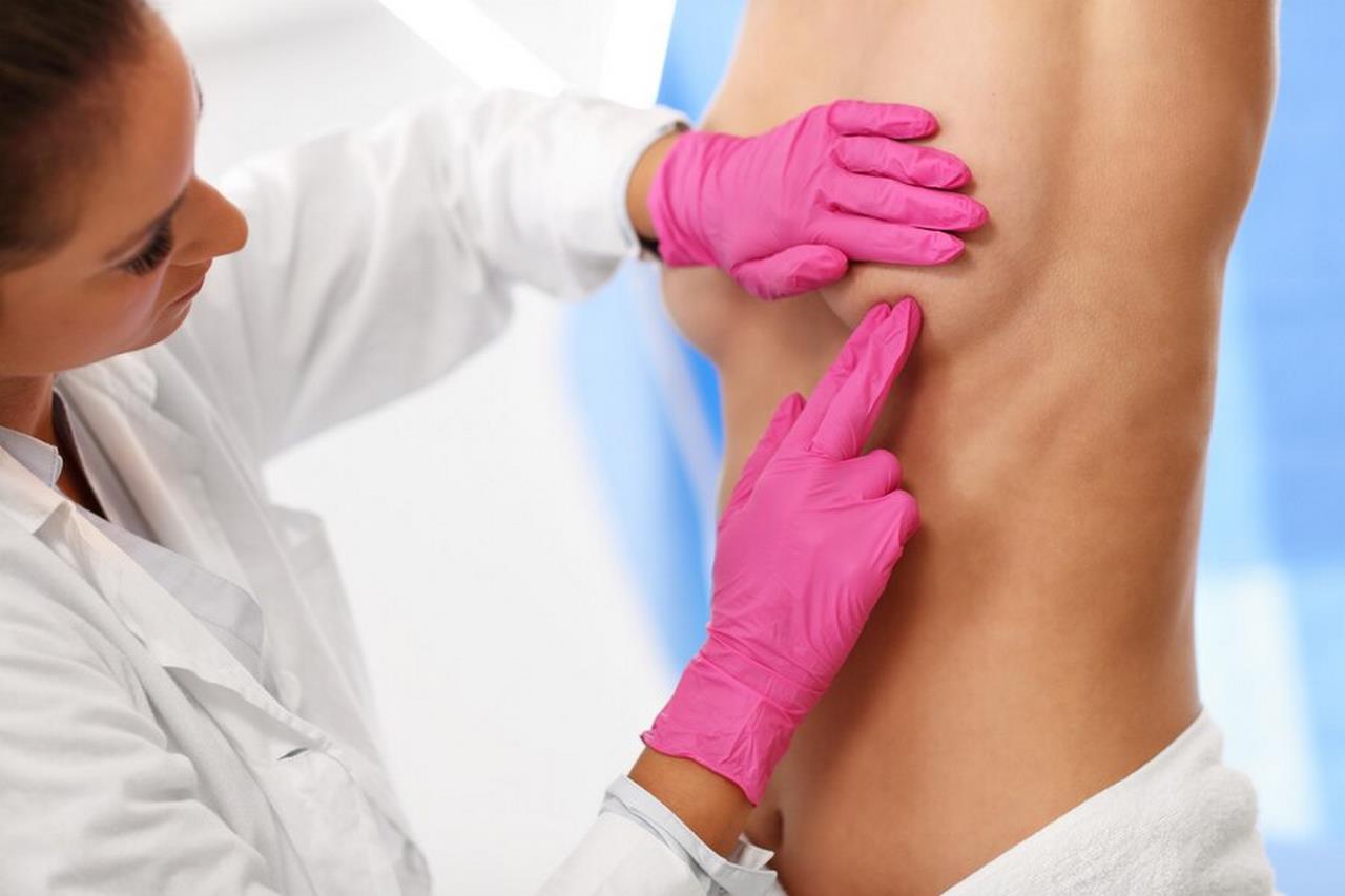 Powiększanie piersi bez operacji – czy to możliwe?