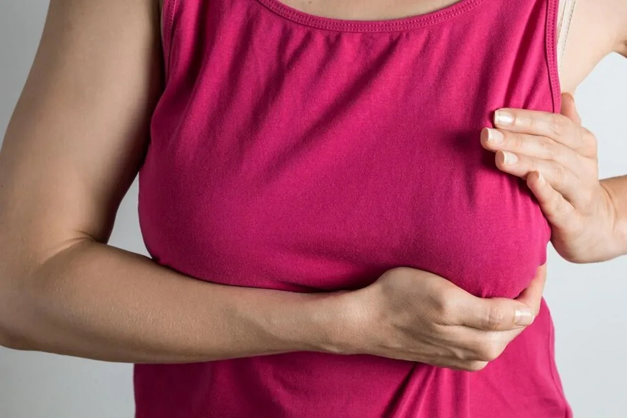 Czy kobiece piersi rosną po ciąży? Odpowiedź lekarzy